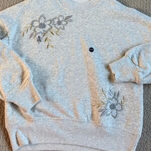A&F kids Floral Embroidered Gray Sweatshirt